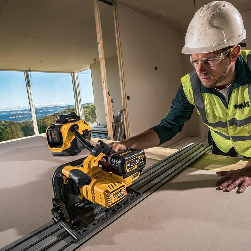 DEWALT Wet & Dry Vacuum Cleaner DCV584L