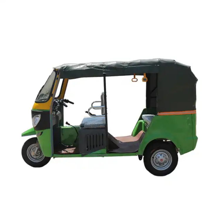 Gas powered rickshaw indian bajaj tricycle
