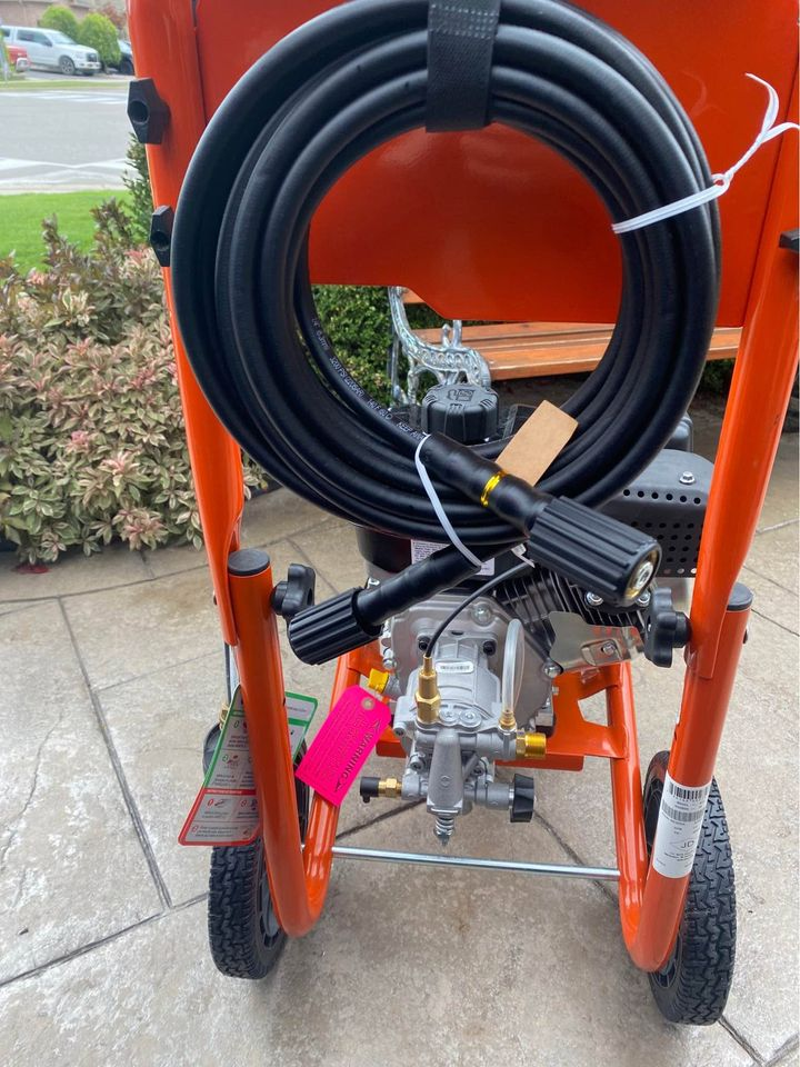 BRAND NEW - 3200psi Murray Pressure Washer