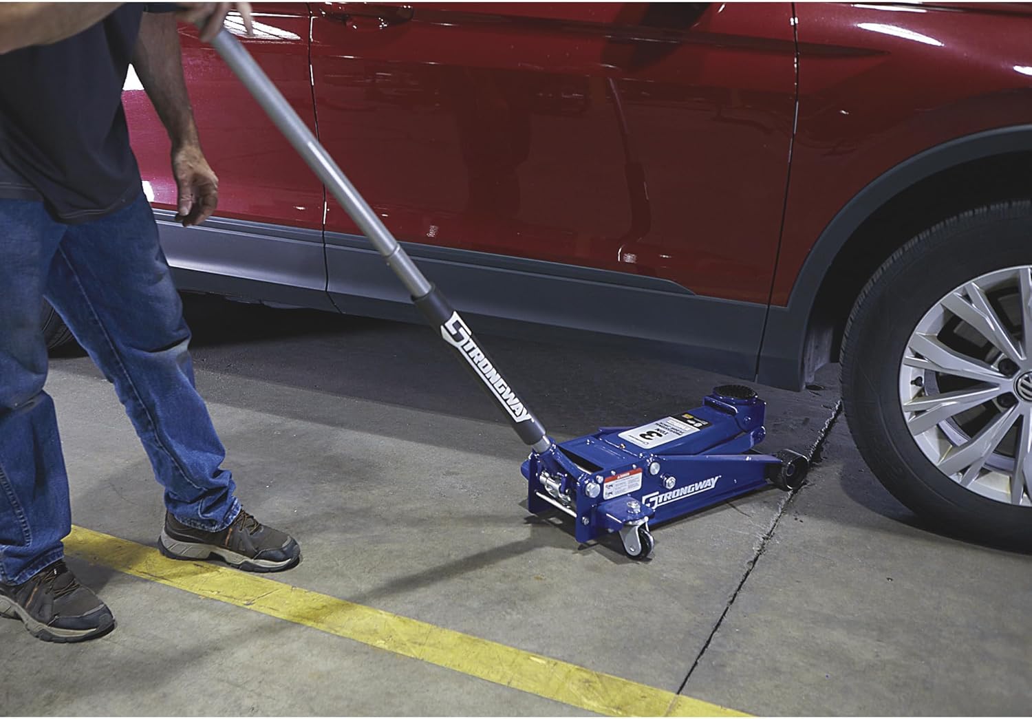 Strongway Long-Distance, Low-Profile Professional Service Floor Socket — 3-tonne Capacity