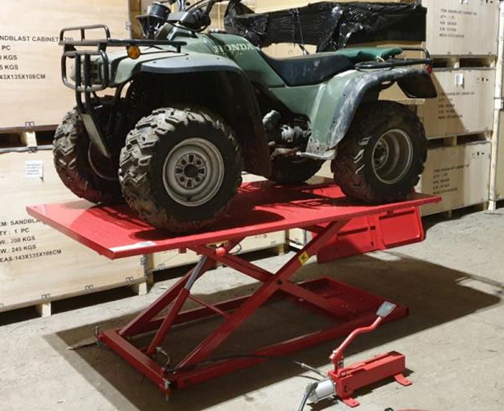 Quad Bike Bench Lift. Motorcycle Lift.Ride On Mower Bench Hydraulic Lift new